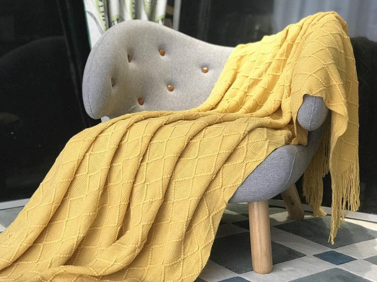 Blanket - Cuddly blanket - Soft blanket - Soft knitted wool blanket - Fringed blanket - Cute blanket - Sofa throw - Sleeping blanket - Khaki - 130 x 180 cm