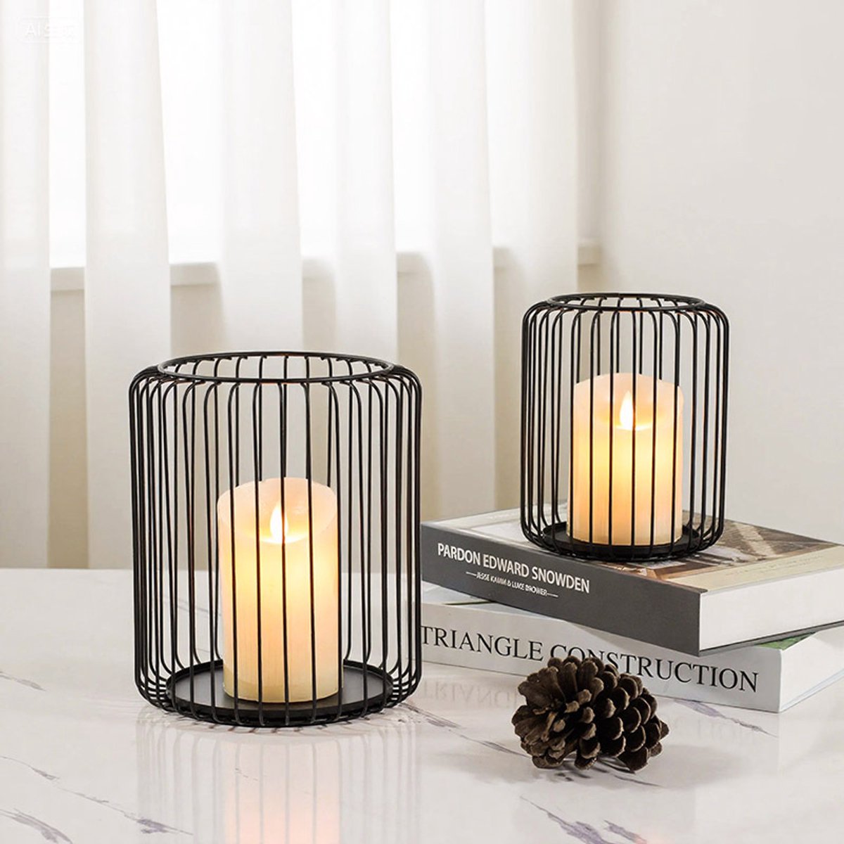 Set of 2 black metal candle holders