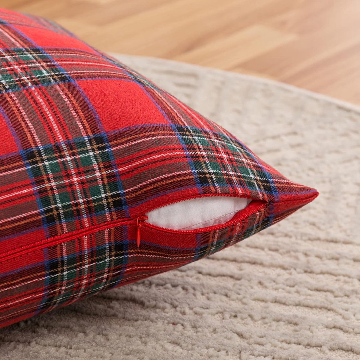 Decorative Pillowcases - Tartan Cushion Covers - 45 x 45 cm (18 x 18 inches) - Set of 2 - Invisible Zipper - Perfect for Sofa