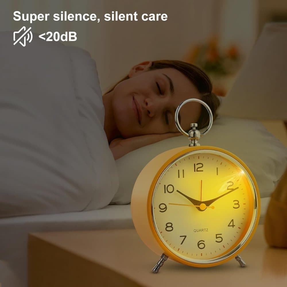 Silent Analog Alarm Clock with Snooze Button