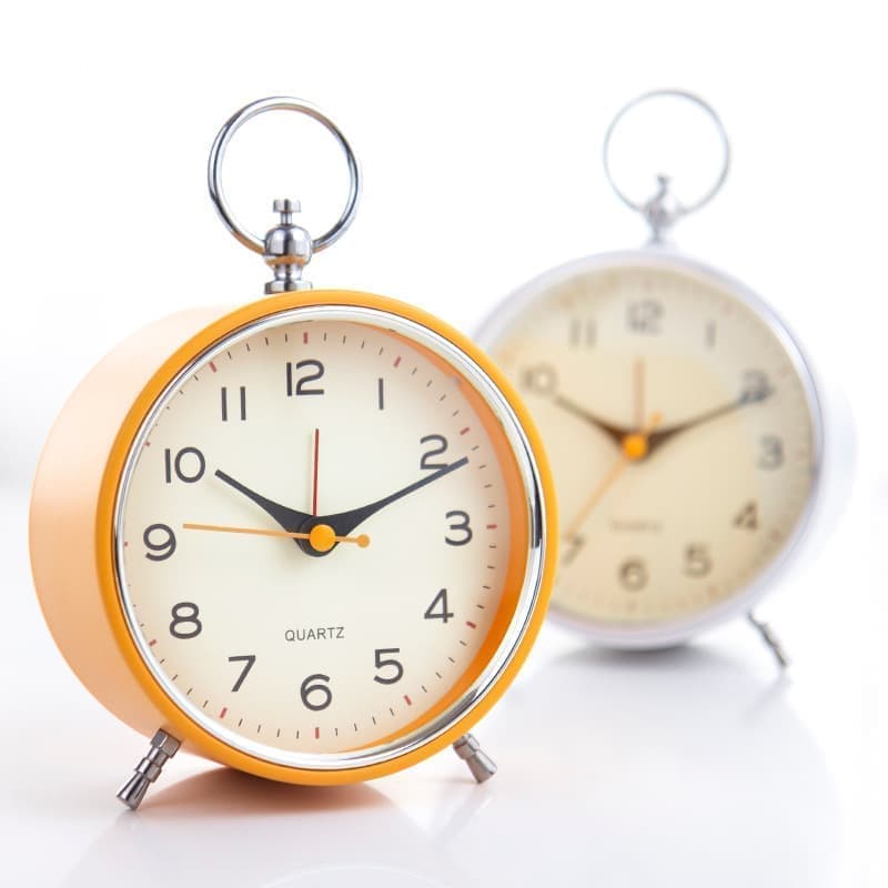 Silent Analog Alarm Clock with Snooze Button