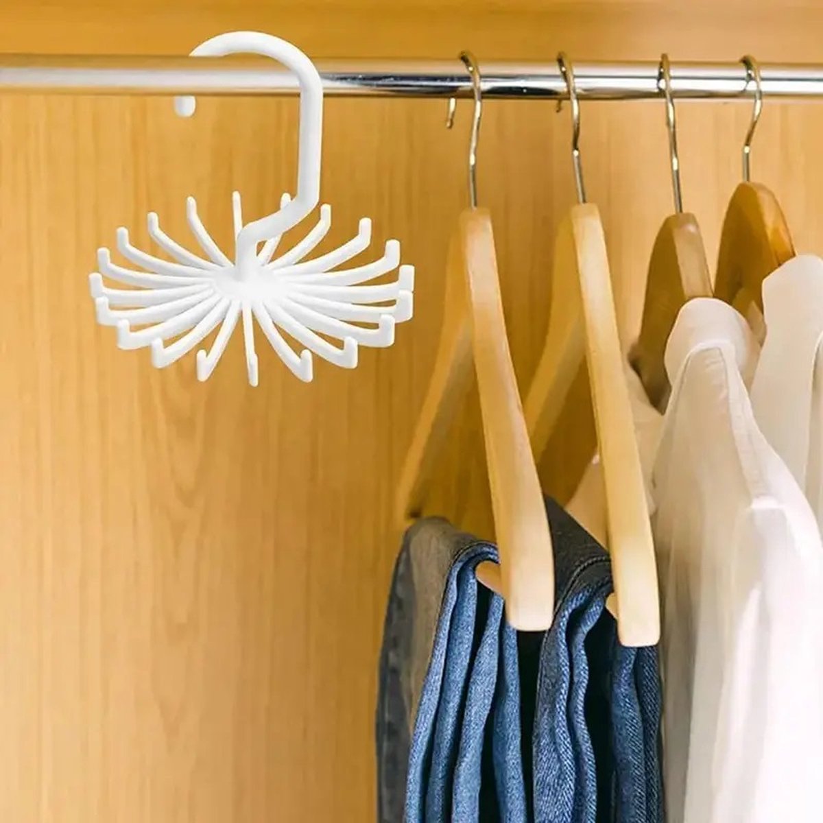 Tie Hanger