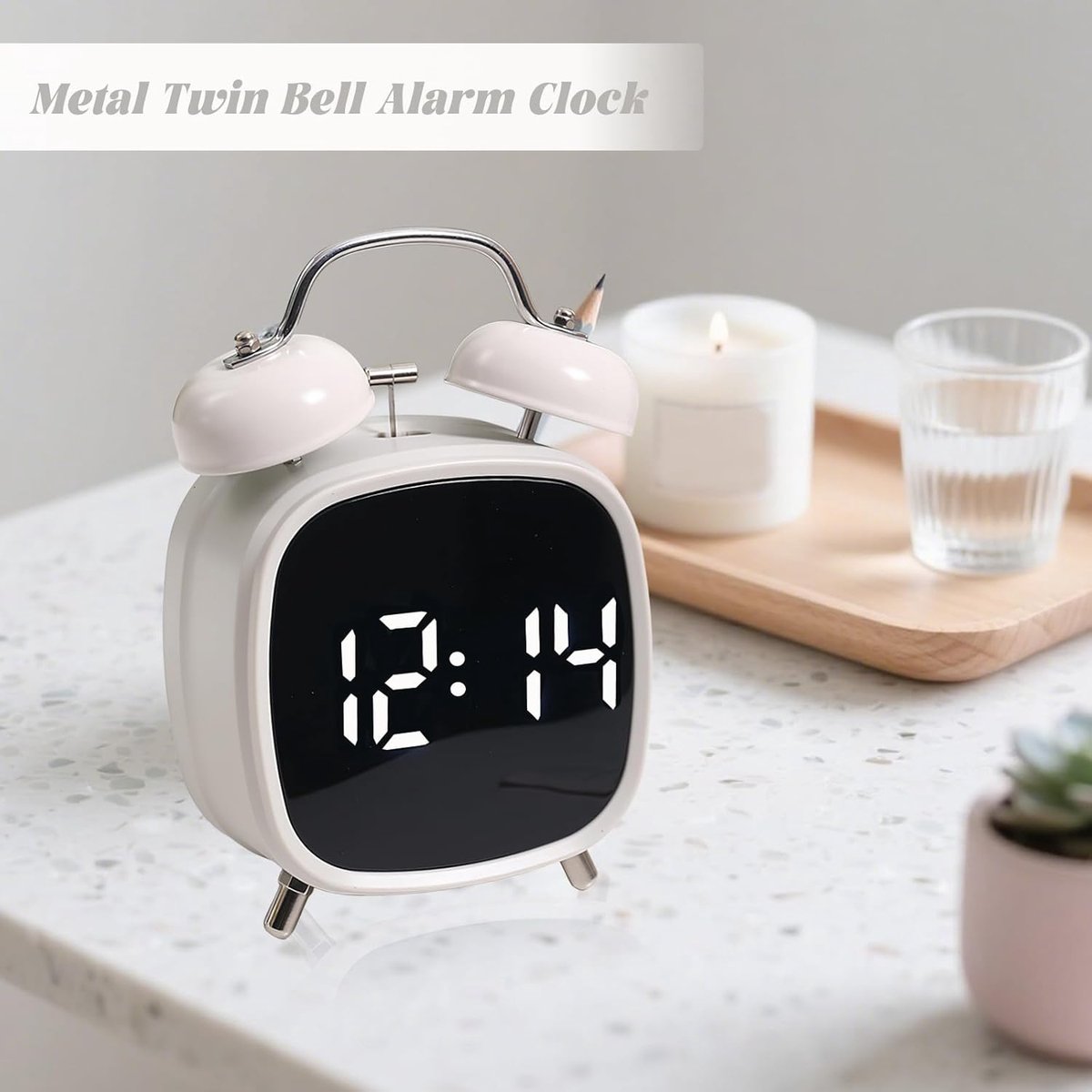 Alarm clock with double bell - Loud and creative alarm clock - Adjustable brightness in three levels - Small battery-operated digital alarm clock - Suitable for living room