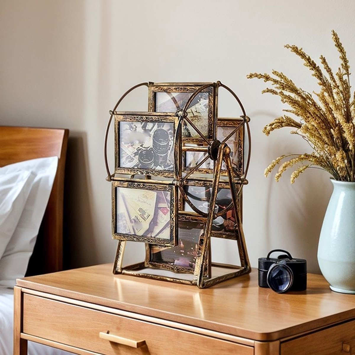 Rotating Photo Frame - 360° Rotating Base - Vintage Embossed Design - Vintage Bronze - Displays 12 Photos - Fits Standard 10x15cm & 12x18cm Prints - Perfect Gift for Wedding
