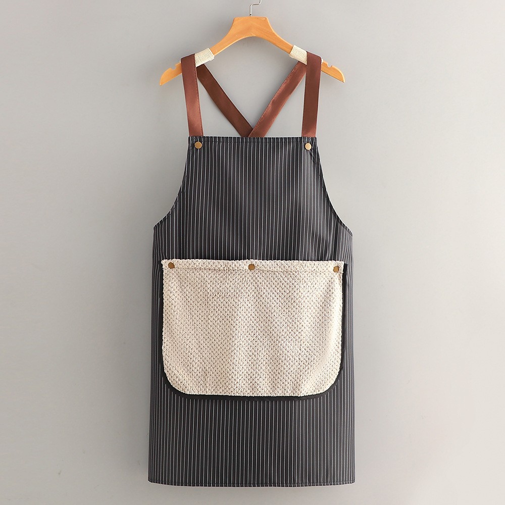 Apron - Kitchen Apron - Waterproof and Stain Resistant - Professional Cooking Apron - With Pockets and Removable Towels - Apron for Women and Men - Black