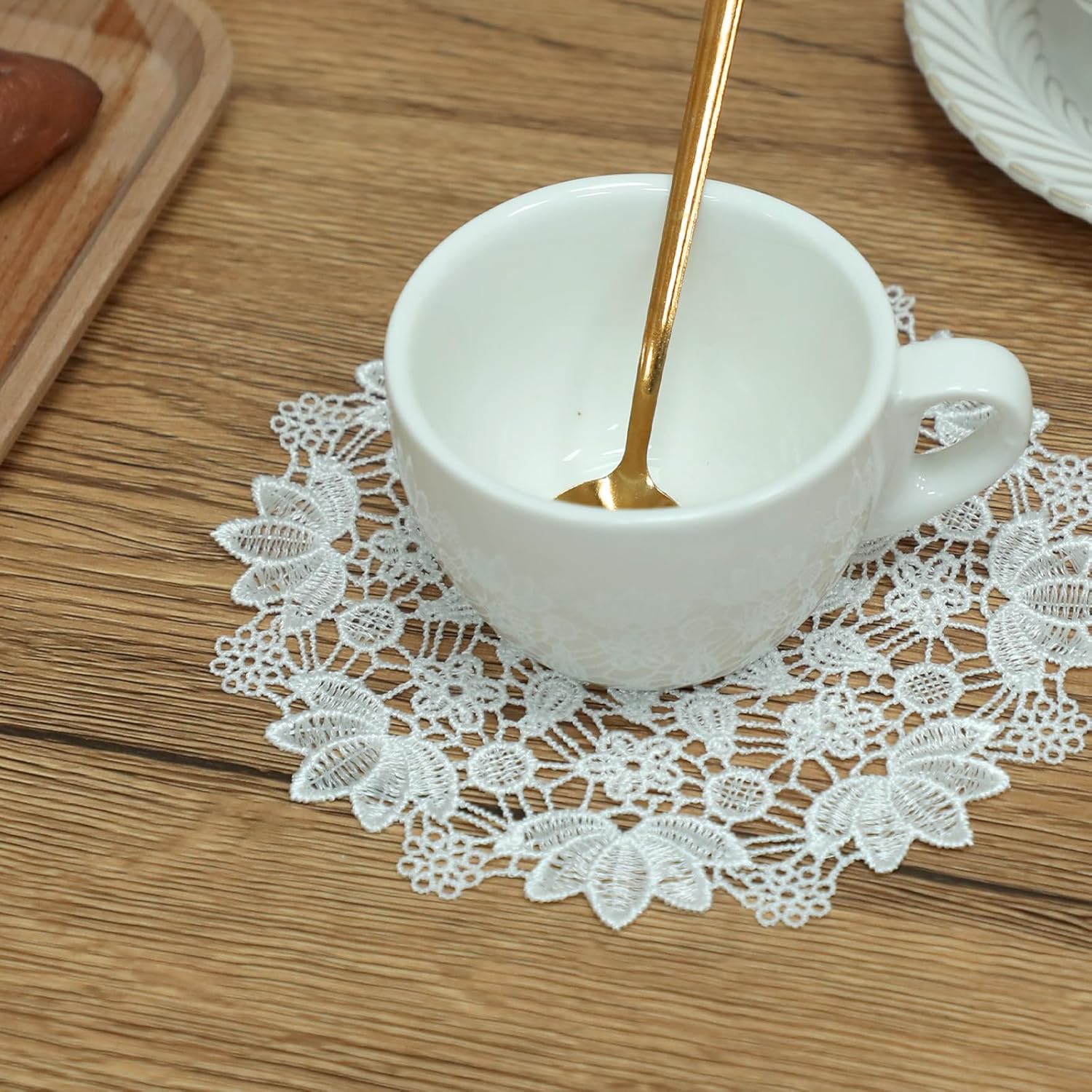 8 Pcs Crochet Lace Doilies for Tables White Round Lace Doilies 6 Inch Placemat Vintage Laces Coasters Decors for Kitchen Dining Room Wedding Vase Decoration