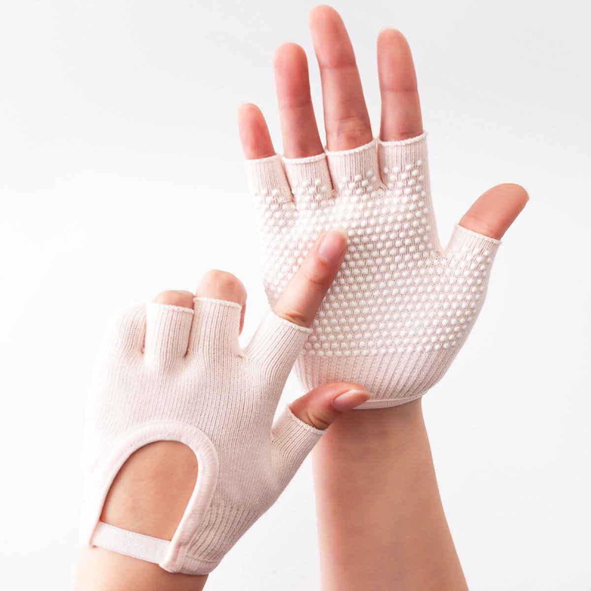 Gloves - Sports Gloves - Yoga Gloves - Fingerless Gloves - Non-slip Gloves - Unisex - Suitable for Gym and Home Workouts (White) Gloves - Sports Gloves - Yoga Gloves - Fingerless Gloves - Non-slip Gloves - Unisex - Suitable for Gym and Home Workouts (White)