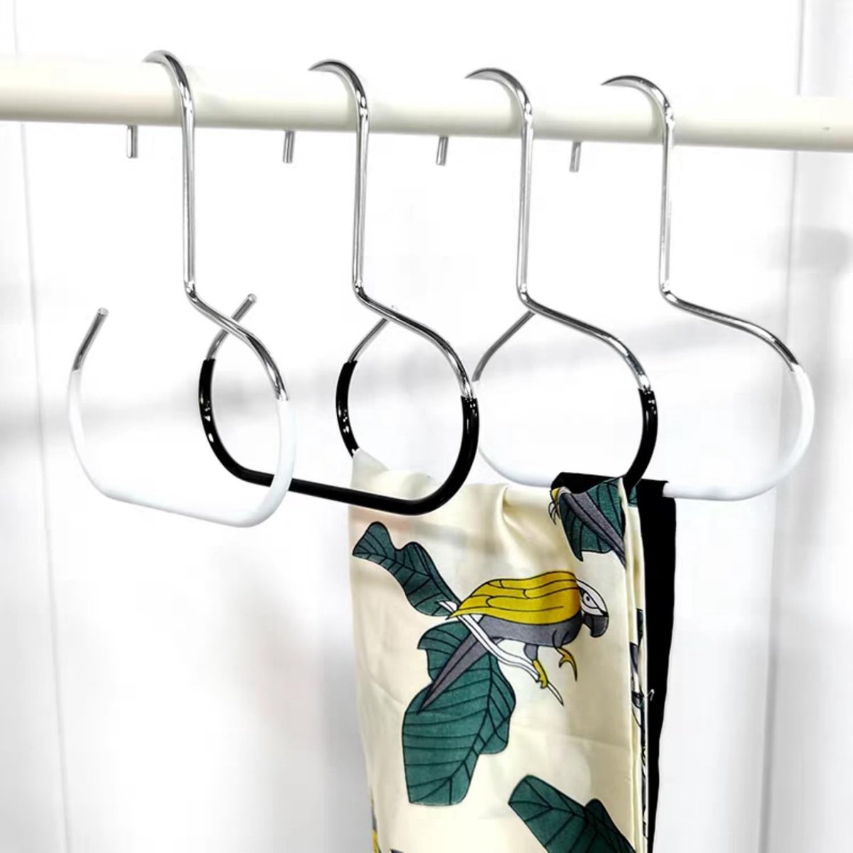 10-pack - Non-slip - Space-saving - Storage rack - Wardrobe belt/scarf hooks - Suitable for displaying hats