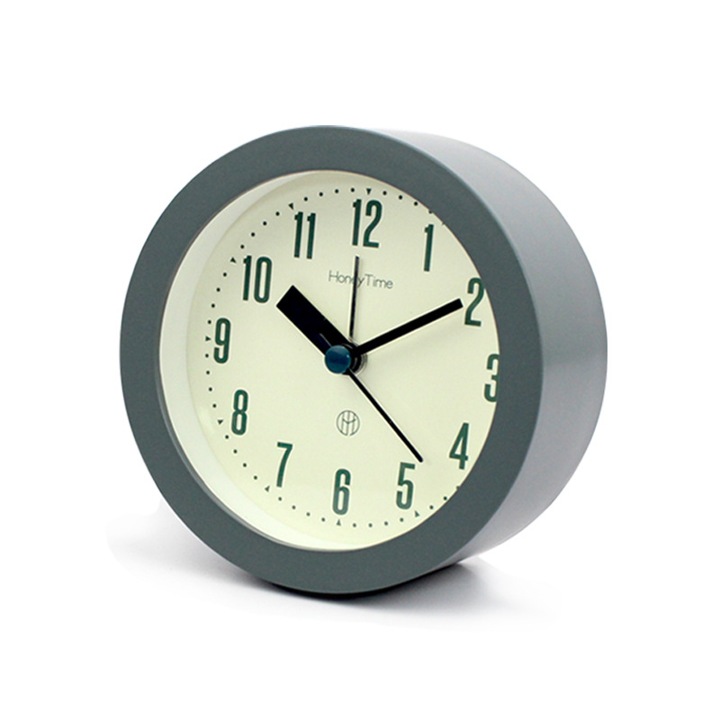 Alarm clock - Children%27s alarm clock - Round silent analogue alarm clock without ticking - Wake up gently - Increasing volume - Battery operated - Snooze and light function - Easy to set desk alarm clock