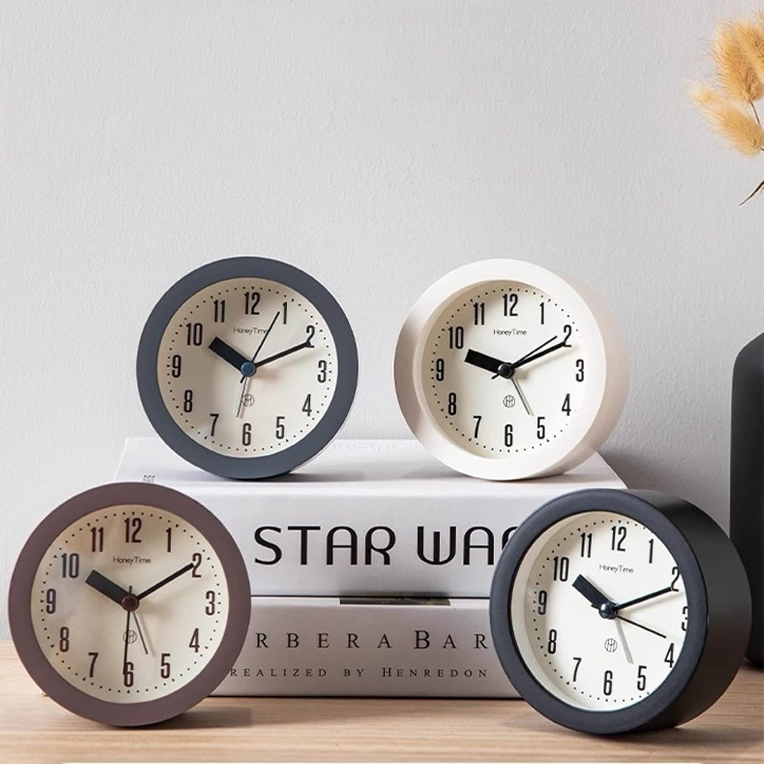 Alarm clock - Children%27s alarm clock - Round silent analogue alarm clock without ticking - Wake up gently - Increasing volume - Battery operated - Snooze and light function - Easy to set desk alarm clock