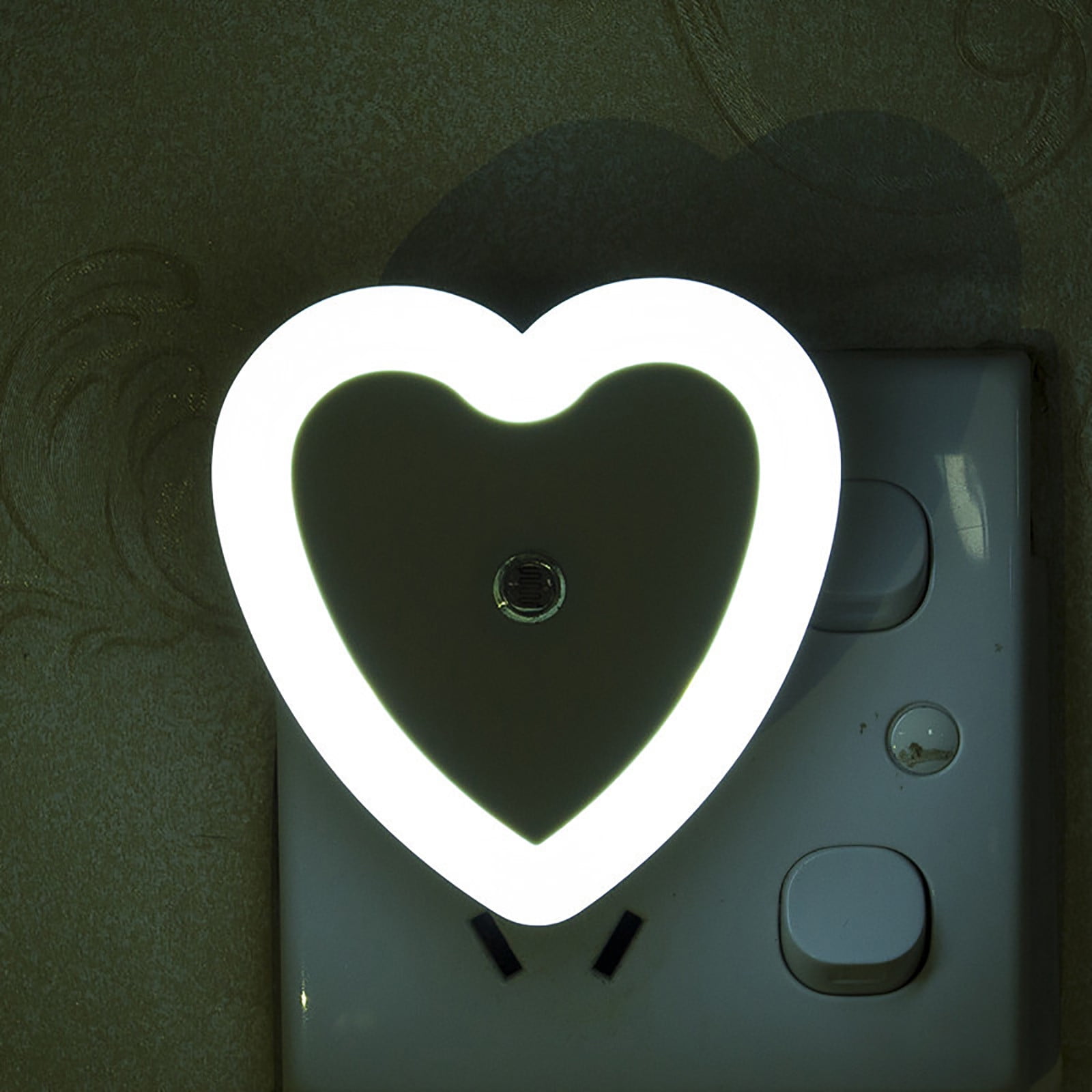 Eguiwyn Night light Heart Shape Plug-in Intelligent Light Sensor Control LED Night Light Lamp For Bedroom Hallway Night Lights White