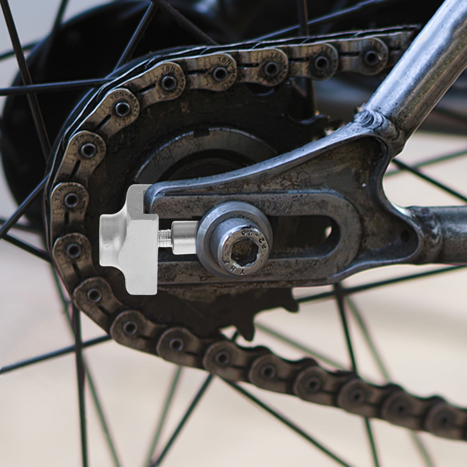 SWETRACE 1Set Mini Bike Chain Tensioner Aluminum Alloy Compact Design for Single-Speed Bicycles 1.4x0.8x0.7in SWETRACE 1Set Mini Bike Chain Tensioner Aluminum Alloy Compact Design for Single-Speed Bicycles 1.4x0.8x0.7in