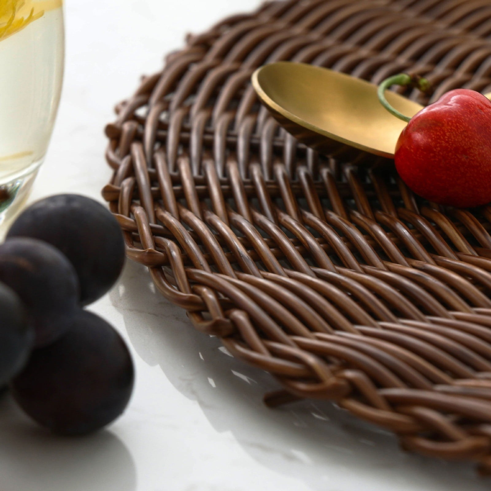 14 Inch Round Woven Placemats