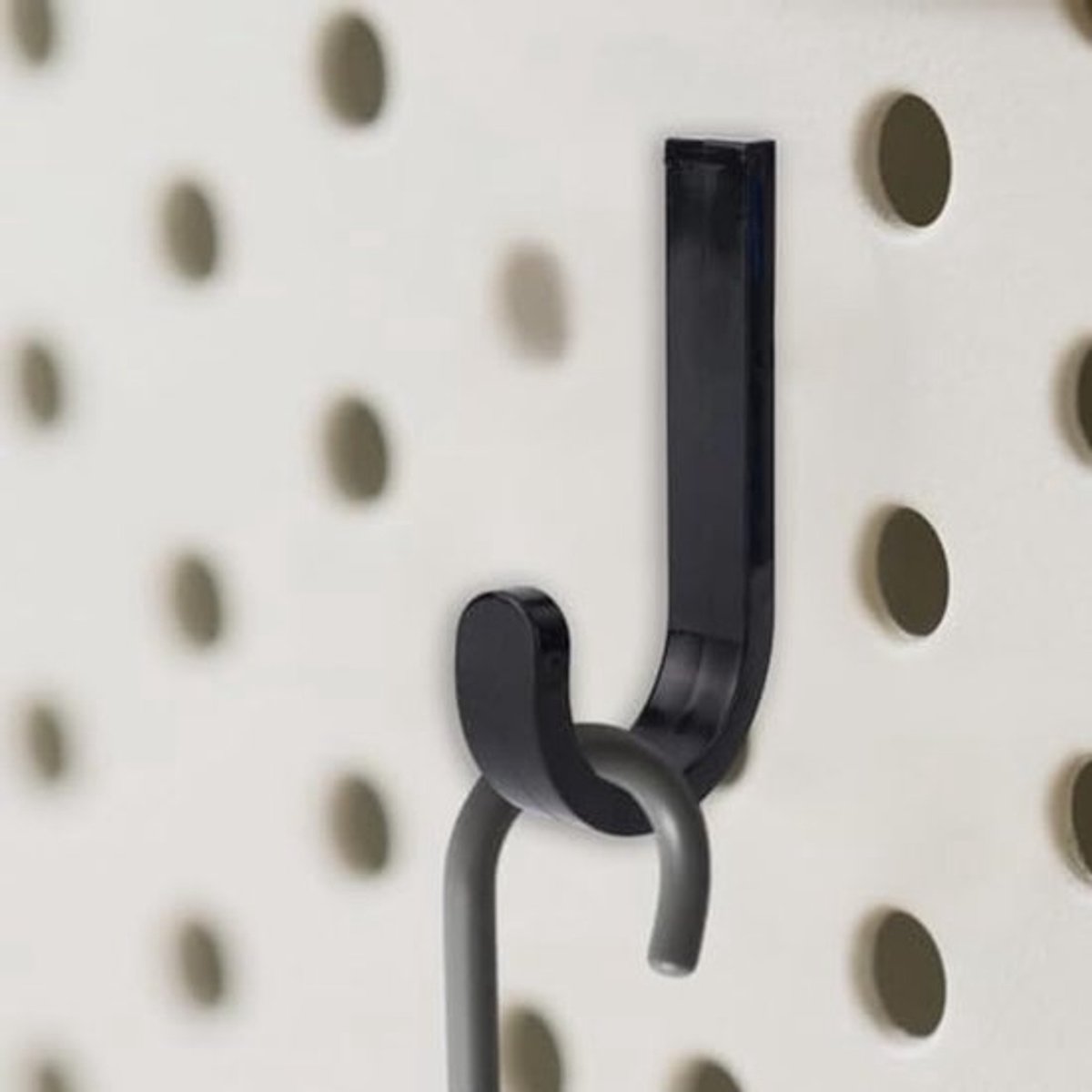 Set of 16 Storage Hooks for Suncast