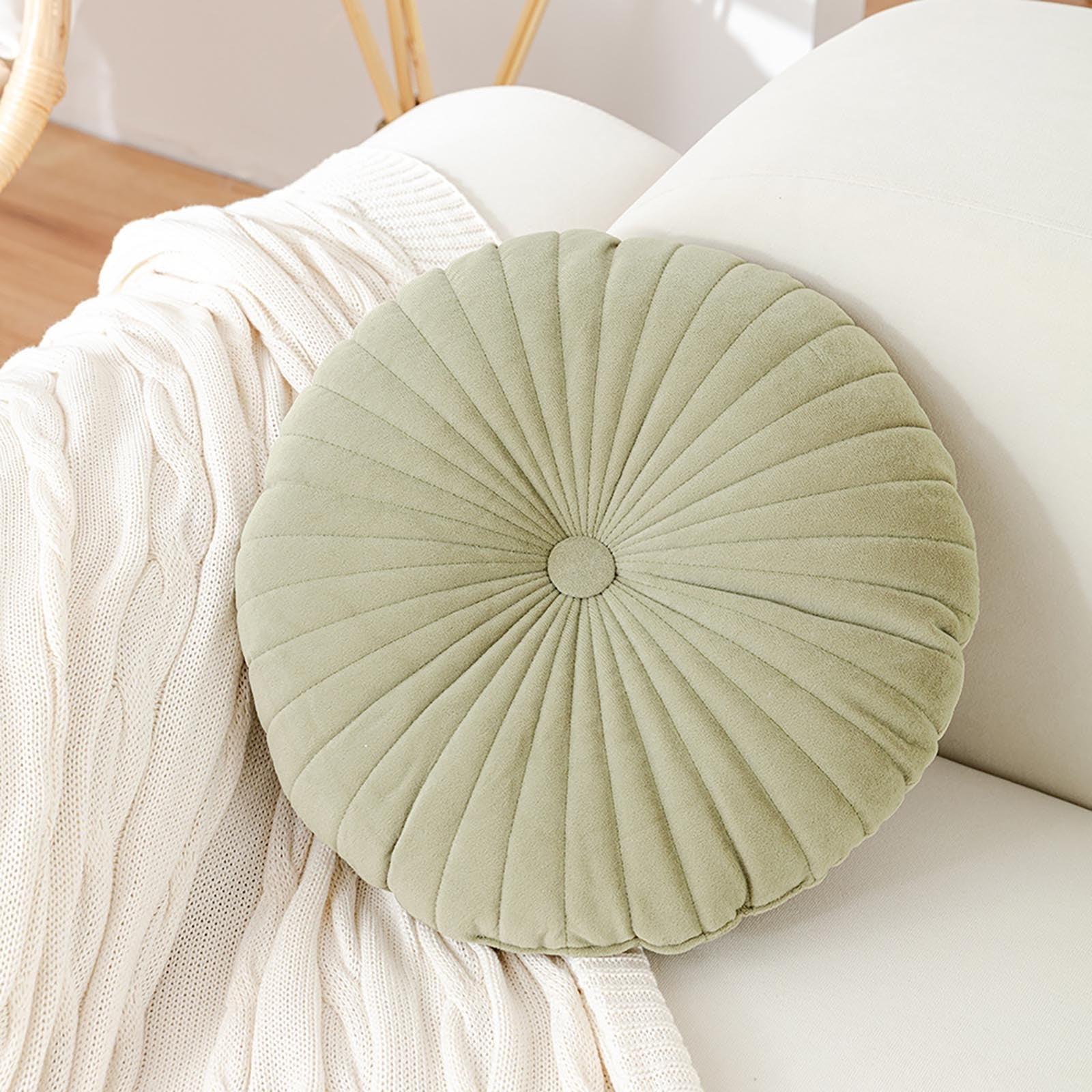 Darzheoy Round Throw Pillow 15.7 inch Decorative Round Velvet Floor Pillows Small Pumpkin Throw Pillow Cushion for Living Room Sofa Bed