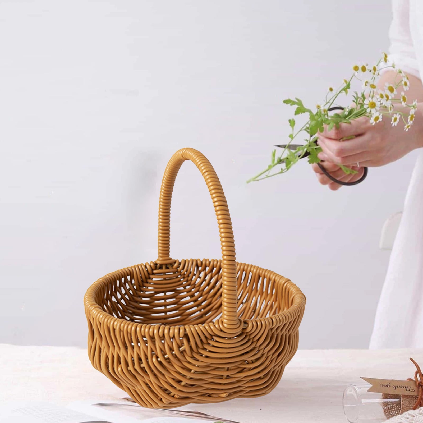 Chmadoxn Easter Basket