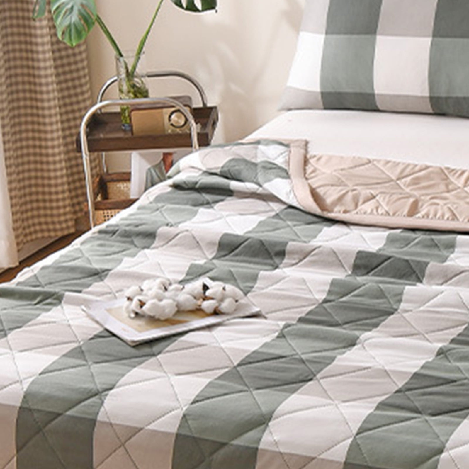 AYktou Reversible Patchwork Quilts Queen Size
