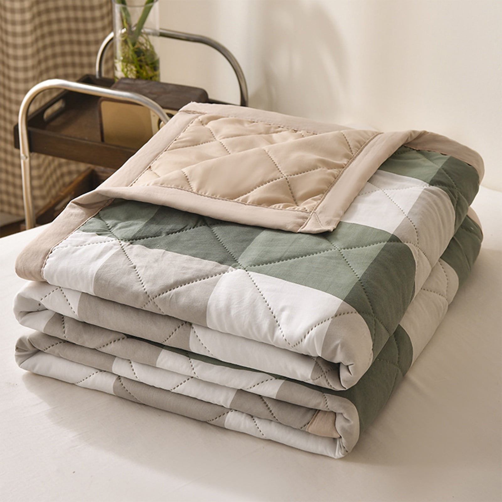 AYktou Reversible Patchwork Quilts Queen Size