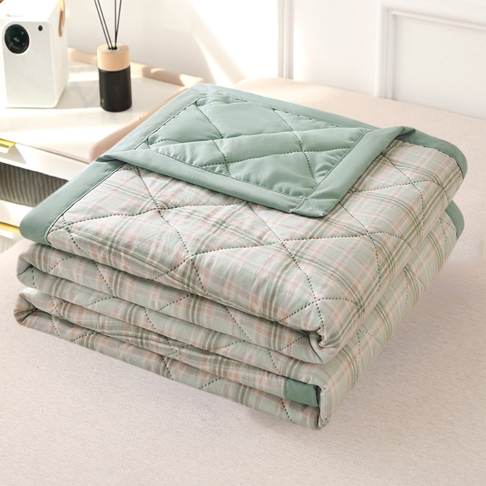 AYktou Reversible Patchwork Quilts Queen Size