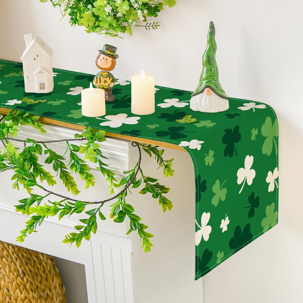 Green Shamrock St. Patrick%27s Day Table Runner