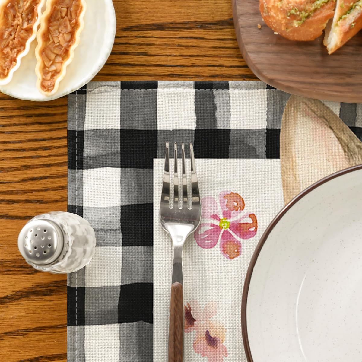 Buffalo Plaid Bunny Ear Foot Flower Easter Placemats Set of 4
