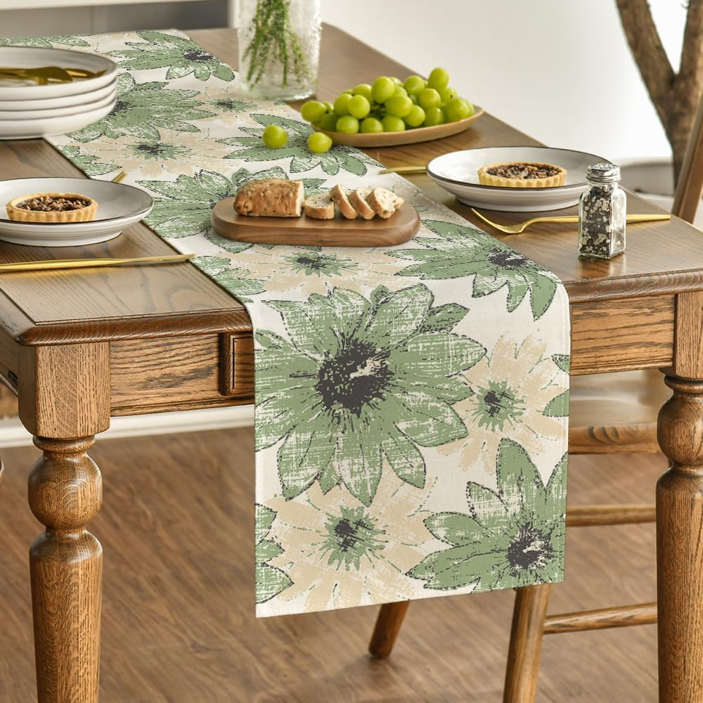 Green Retro Daisy Spring Table Runner