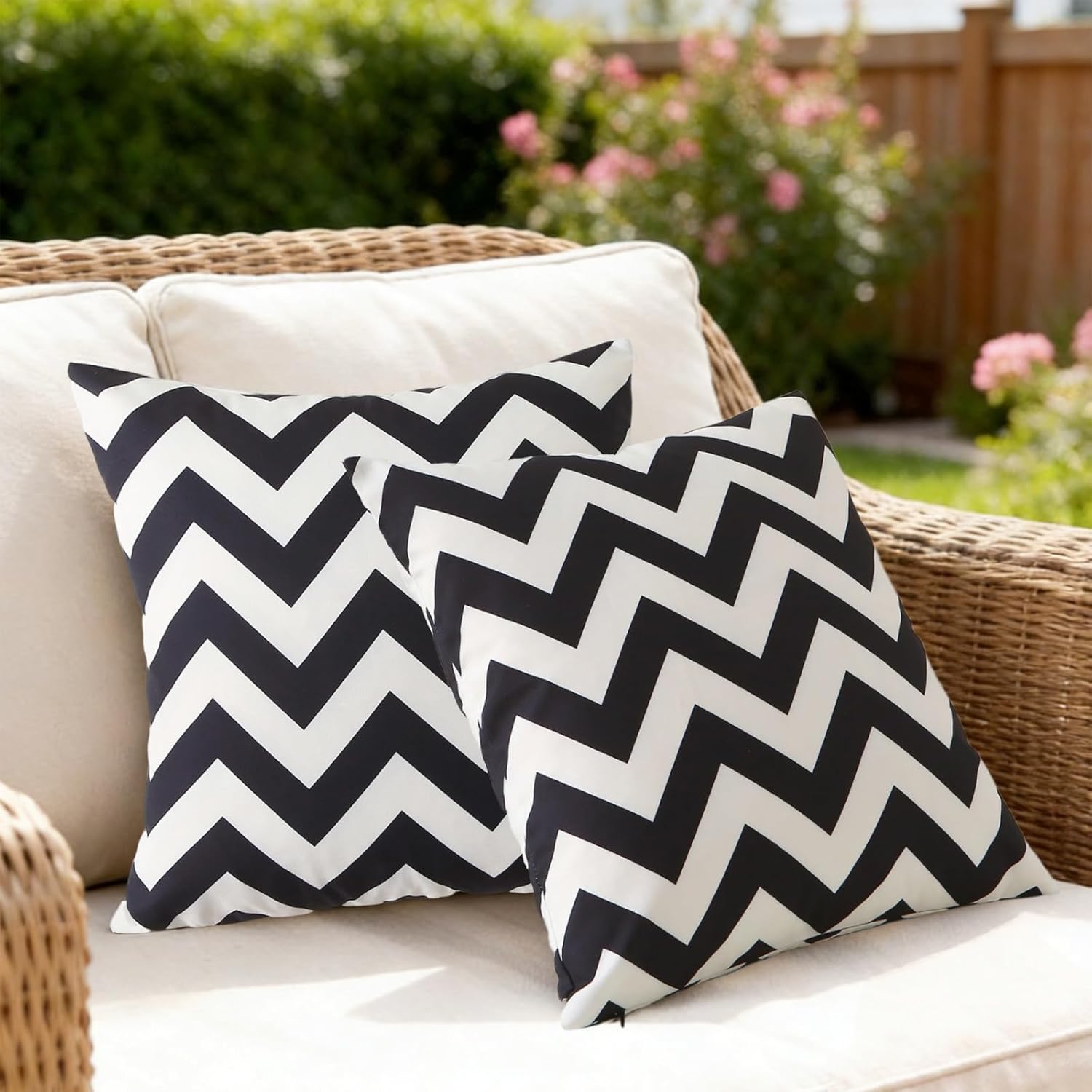 18" x 18" Throw Pillows with Inserts 18" x 18" Throw Pillows with Inserts