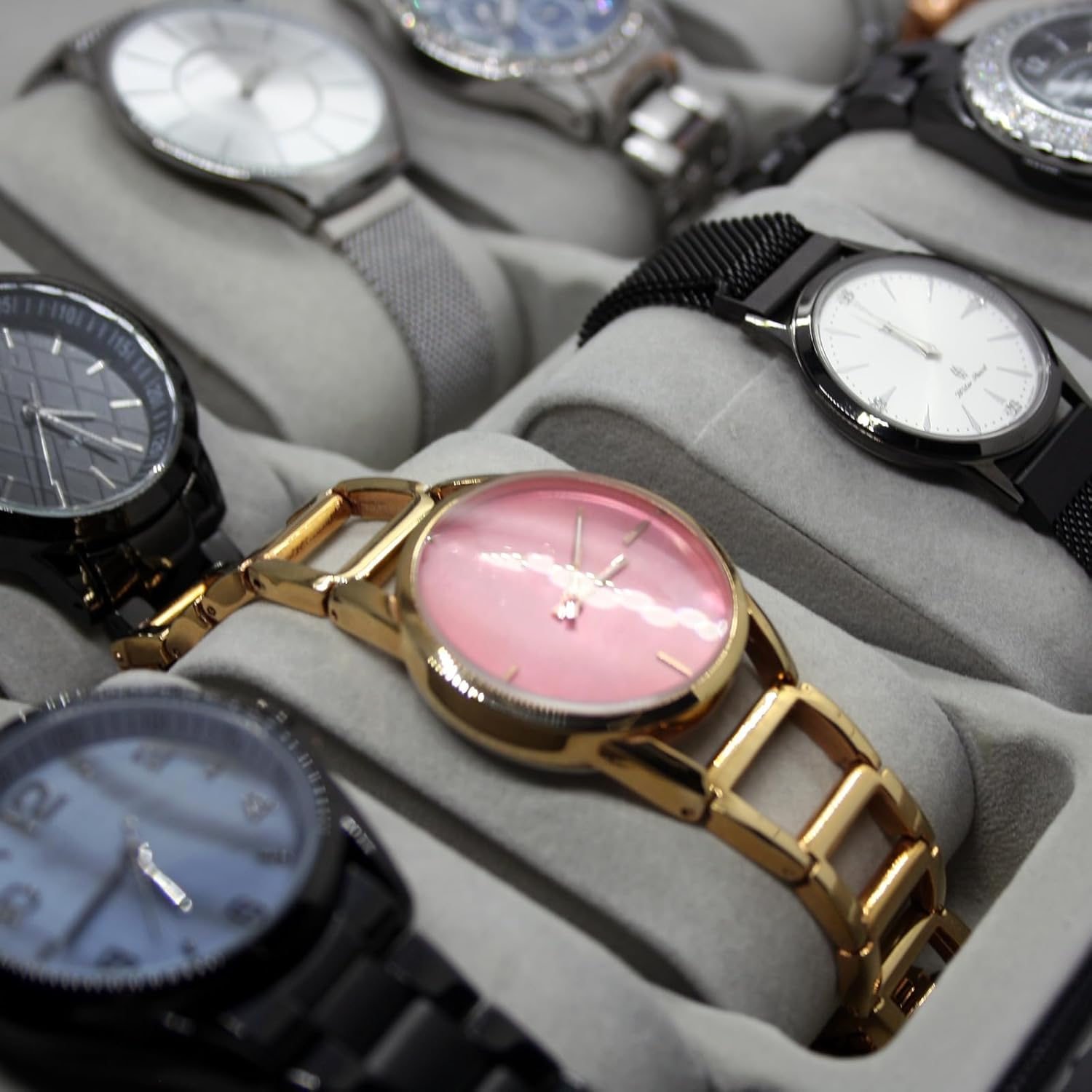 2pcs Watch Case Pillows