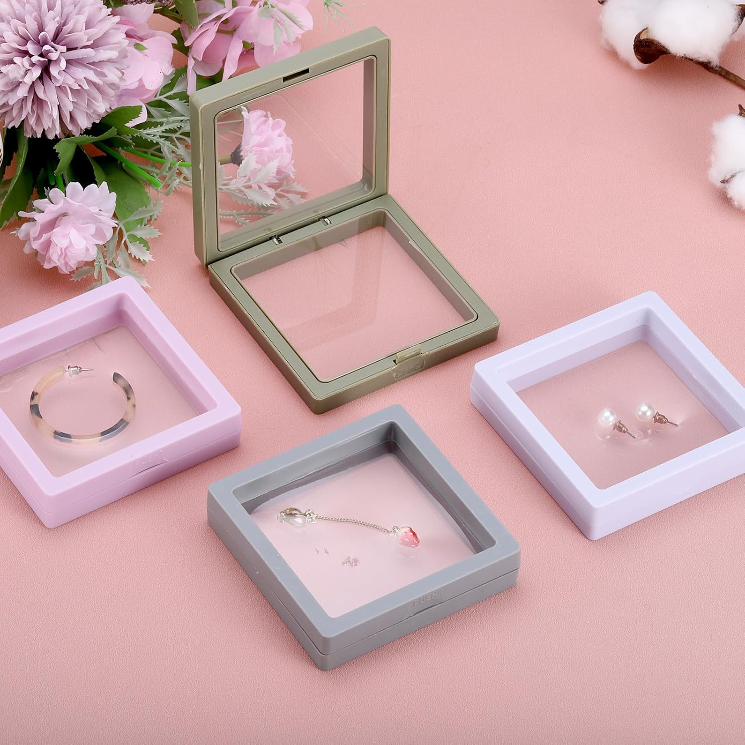 4 Pcs 3D Floating Display Case