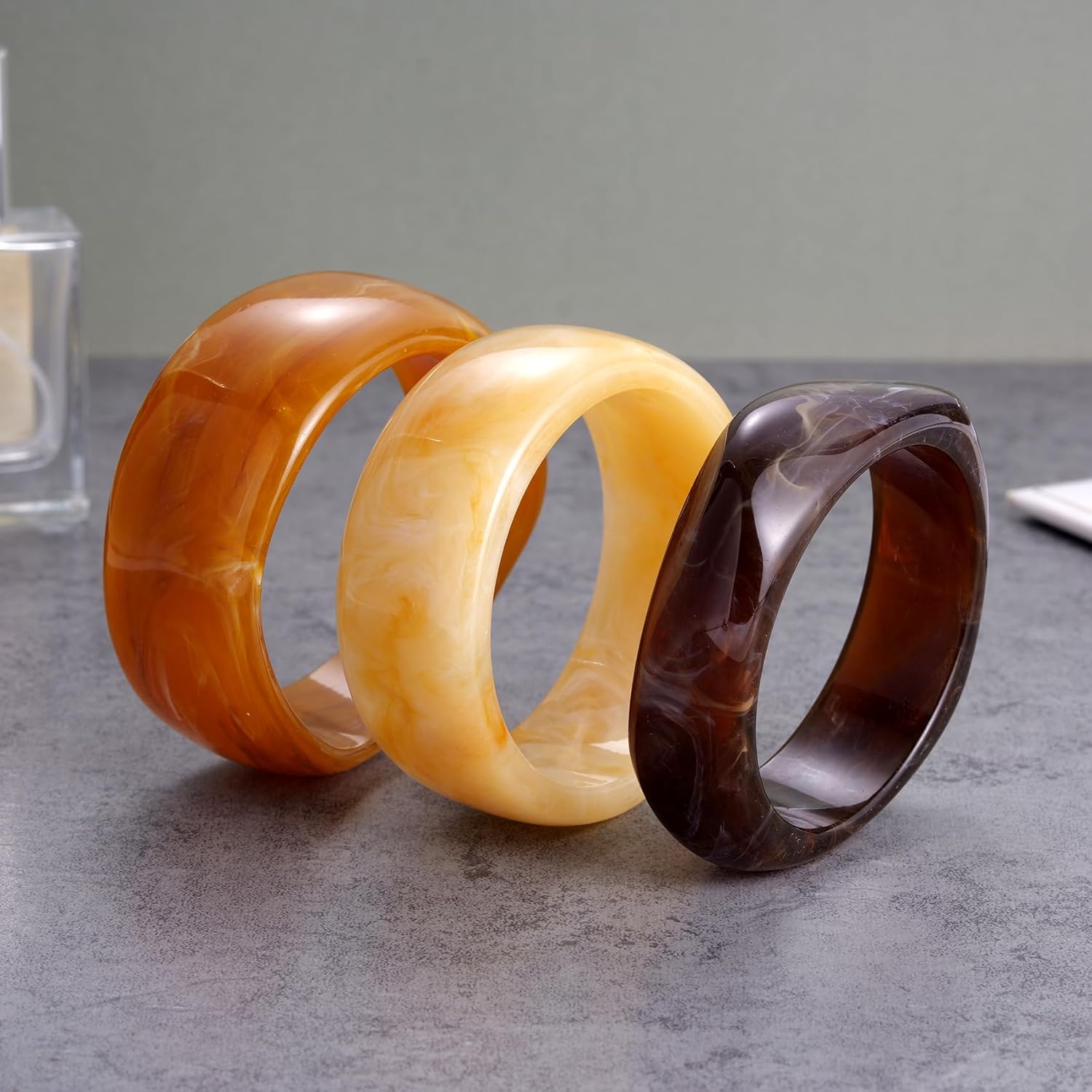 Kvekstio Chunky Resin Bangle Set for Women – 3 Pack Irregular Wide Acrylic Marble Bracelets