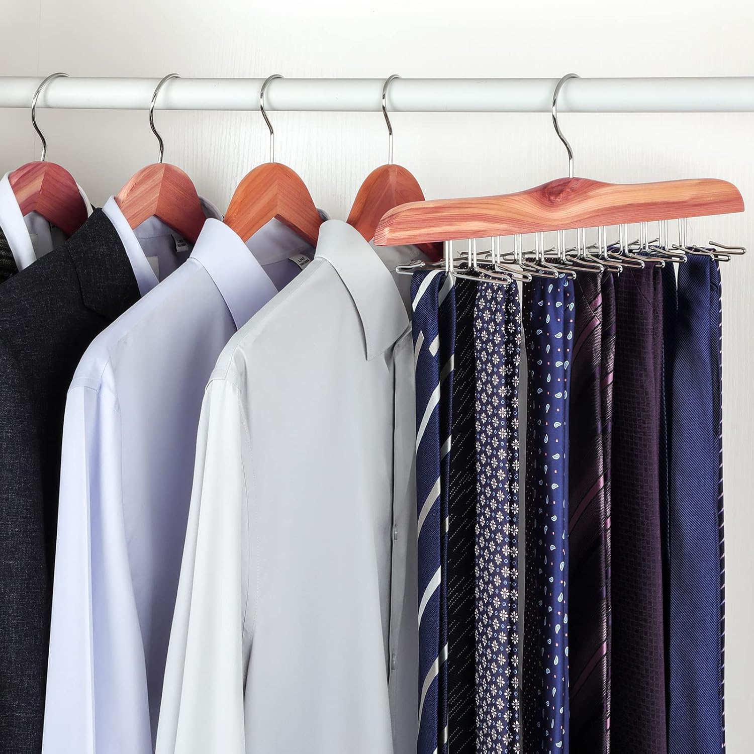 TOPIA HANGER Cedar Wood Hoodie Storage