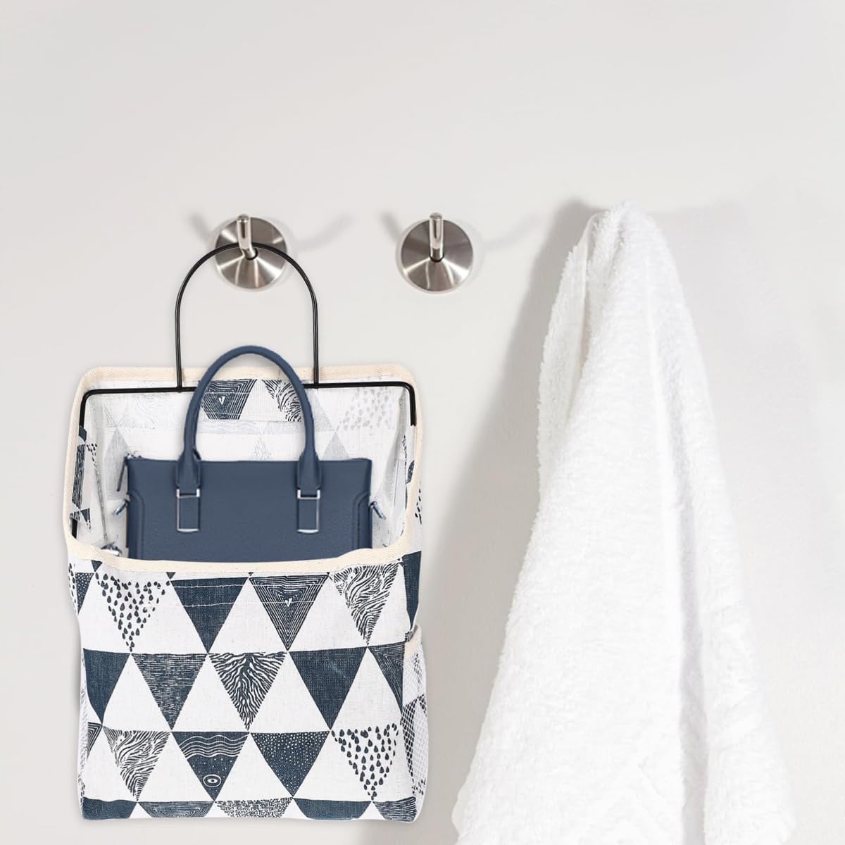 Single pocket wall hanging fabric organizer