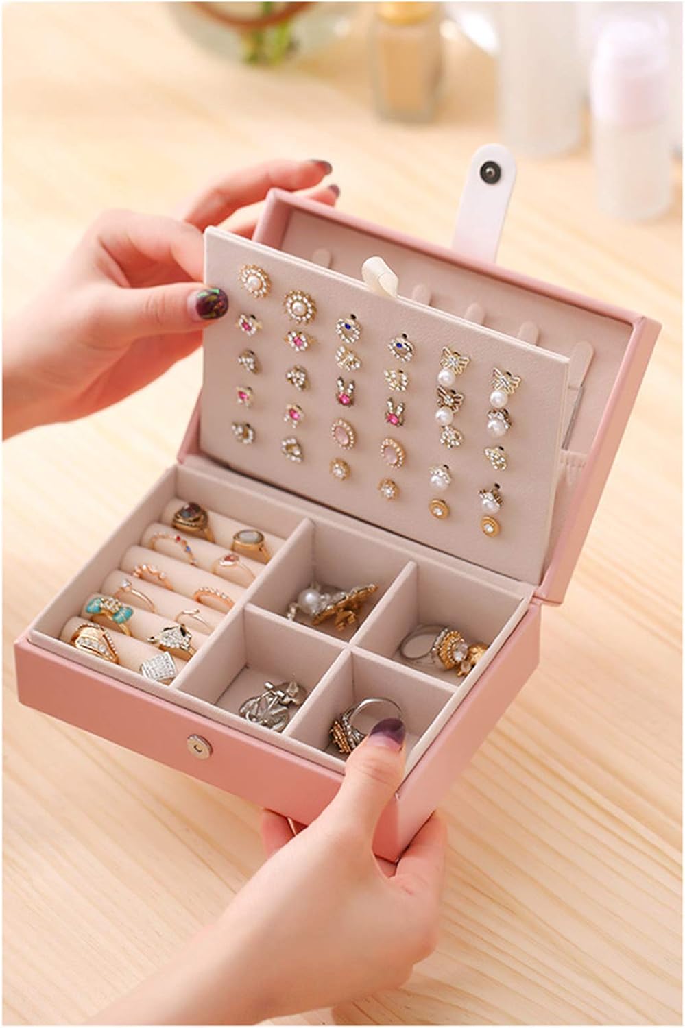 Stylish and Functional PU Leather Jewelry Storage Box for Organized Accessories