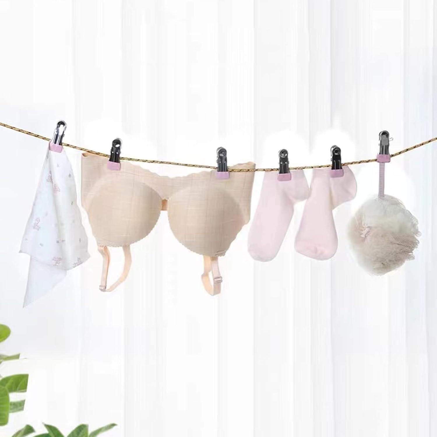 Clothes Pins for Hanging Clothes