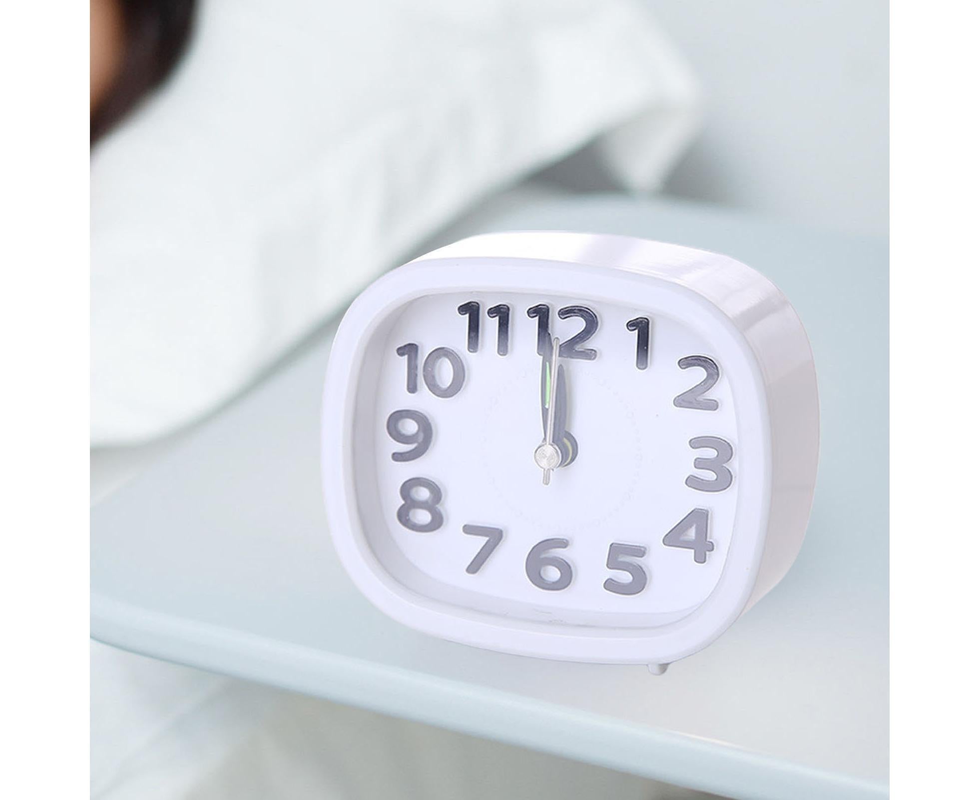 Table Clock Low Noise Multi-functional Round Small Bedside Analog Alarm Clock for Daily Use - White