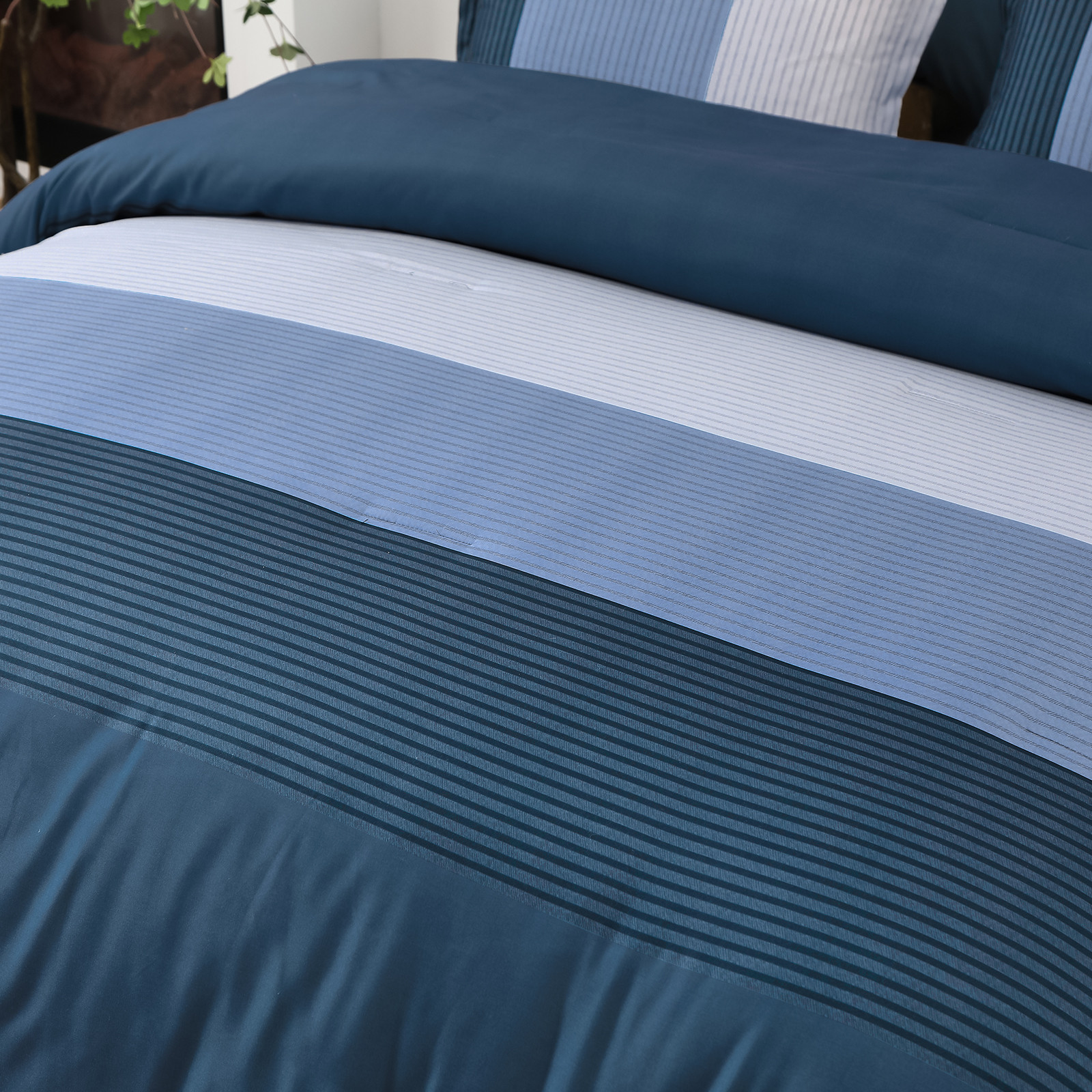 Navy Blue Comforter Set
