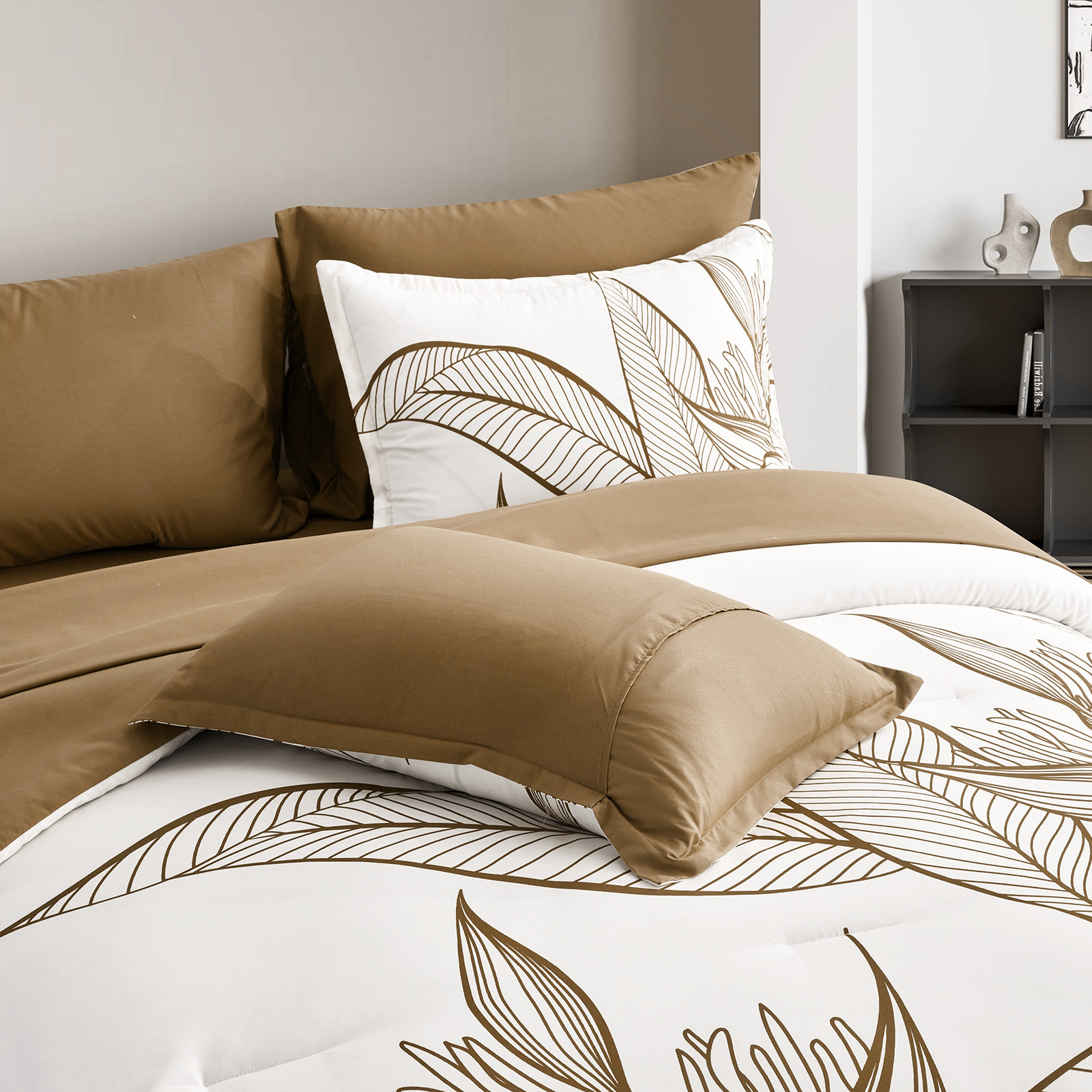 SOFT Floral Comforter Set