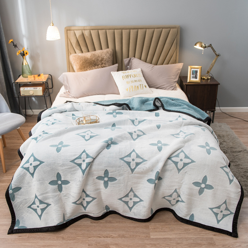 Green Lucky Four-Leaf Clover 100x150CM Premium Double-Sided Print Flannel Blanket - Soft All-Season Air Conditioning Throw for Office Nap & Travel Green Lucky Four-Leaf Clover 100x150CM Premium Double-Sided Print Flannel Blanket - Soft All-Season Air Conditioning Throw for Office Nap & Travel