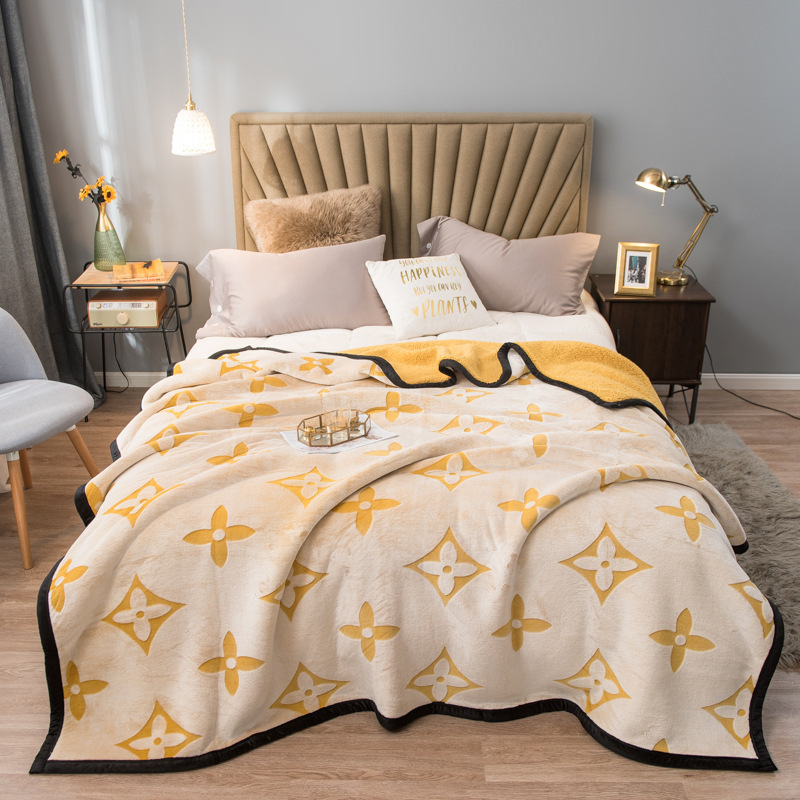Yellow Lucky Four-Leaf Clover 100x150CM Premium Double-Sided Print Flannel Blanket - Soft All-Season Air Conditioning Throw for Office Nap & Travel Yellow Lucky Four-Leaf Clover 100x150CM Premium Double-Sided Print Flannel Blanket - Soft All-Season Air Conditioning Throw for Office Nap & Travel