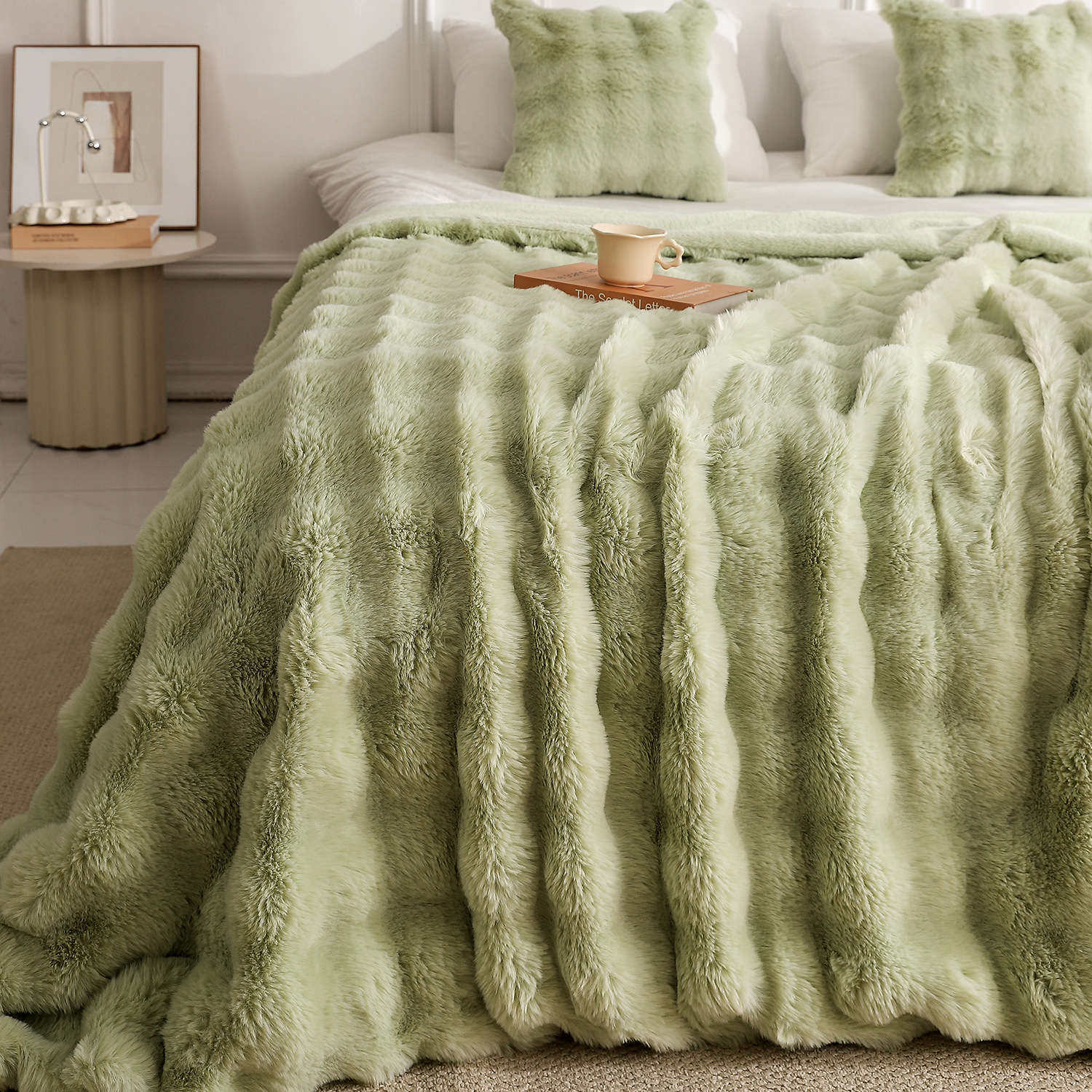 Green Luxury Tuscany Fleece Rabbit Fur Bubble Blanket (140 x 200 CM) - Double-Sided Thickened Soft Plush Bedding & Sofa Throw Green Luxury Tuscany Fleece Rabbit Fur Bubble Blanket (140 x 200 CM) - Double-Sided Thickened Soft Plush Bedding & Sofa Throw