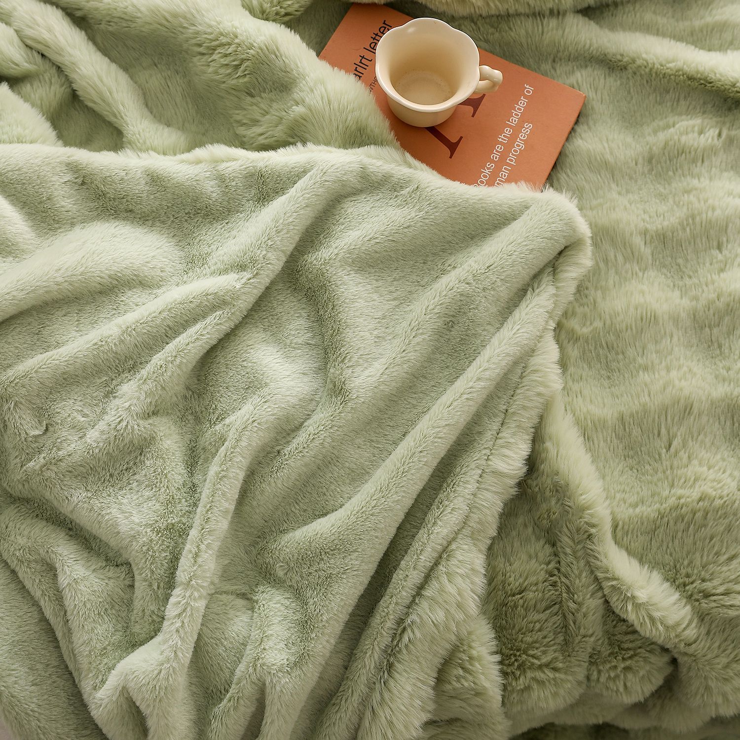 Green Luxury Tuscany Fleece Rabbit Fur Bubble Blanket - Double-Sided Thickened Soft Plush Large Bedding Set(180x200 CM Large Blanket + 2 Pack 45x45 CM Cushion Cover)