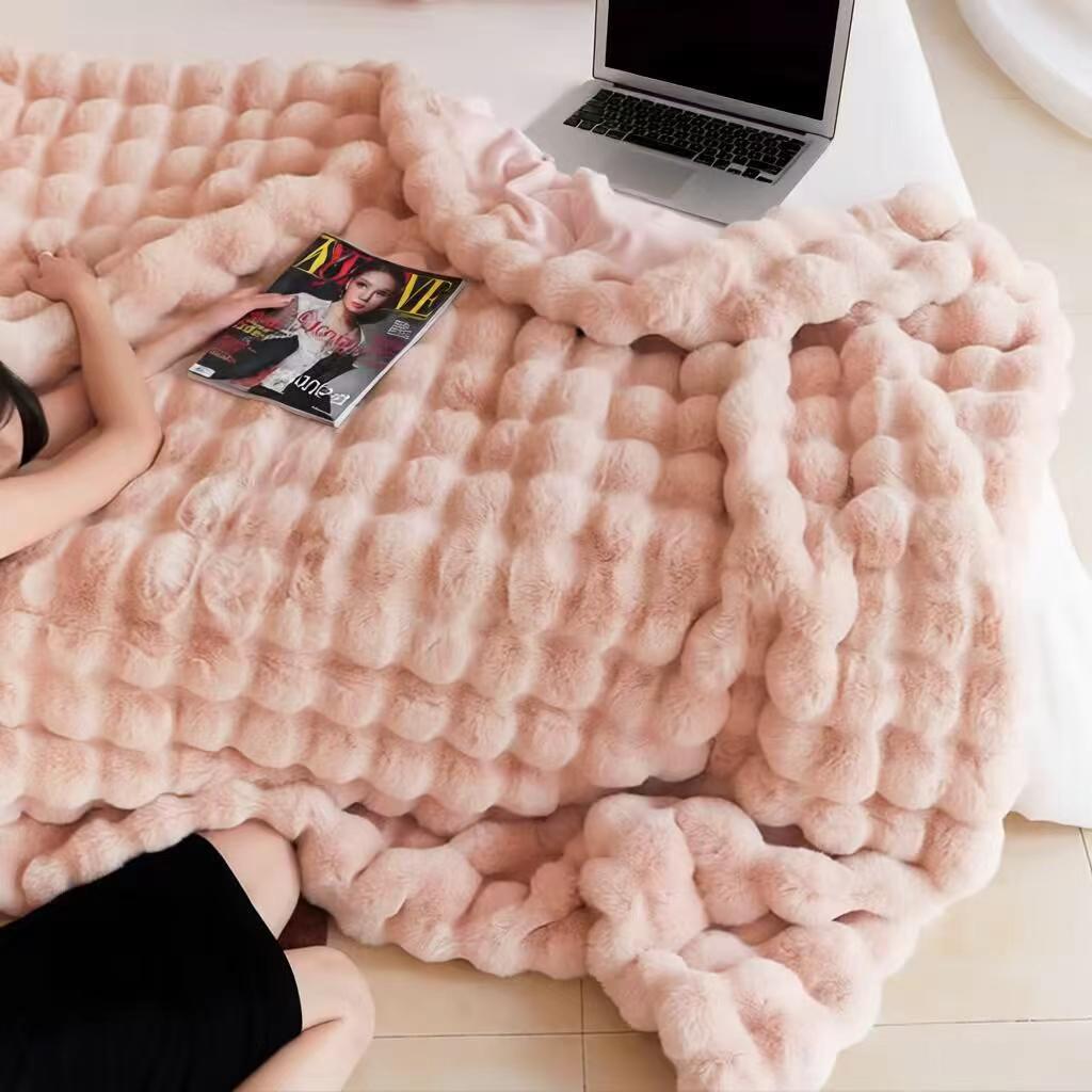 2-Pack Pink Luxury Tuscany Fleece Rabbit Fur Bubble Blanket (45 x 45 CM) - Double-Sided Thickened Soft Plush Bedding & Cushion Cover 2-Pack Pink Luxury Tuscany Fleece Rabbit Fur Bubble Blanket (45 x 45 CM) - Double-Sided Thickened Soft Plush Bedding & Cushion Cover