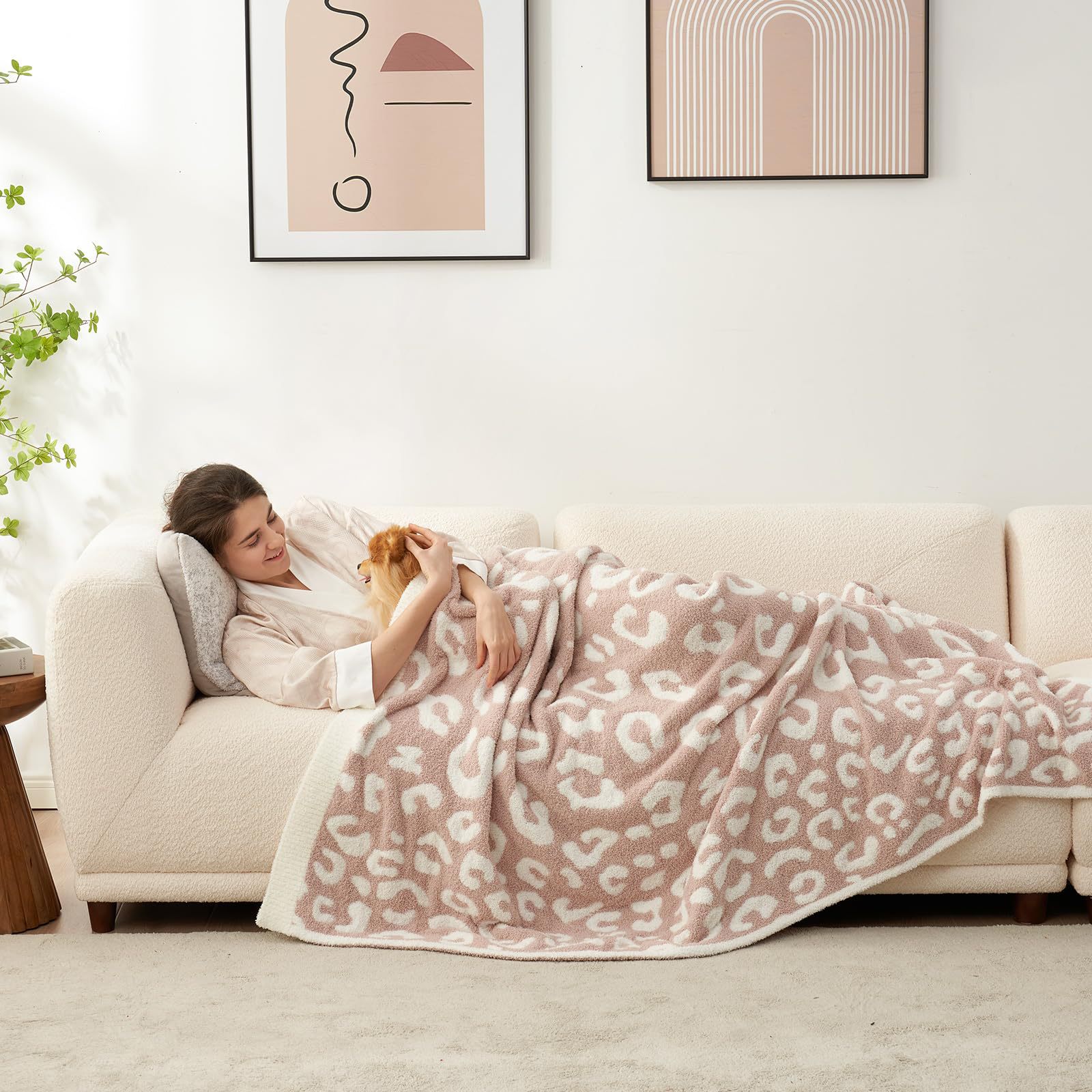 Leopard Print Checkerboard Flannel Throw Blanket(Large 150 x 200 CM) - Anti-Pilling Trendy Soft Plush Blanket for Bed