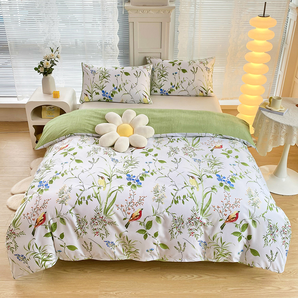 4-Piece Elegant Green Bouquet Printed Soft-Touch Brushed Bedding Set for 1.8M Bed: 200 x 230 CM Duvet Cover 4-Piece Elegant Green Bouquet Printed Soft-Touch Brushed Bedding Set for 1.8M Bed: 200 x 230 CM Duvet Cover