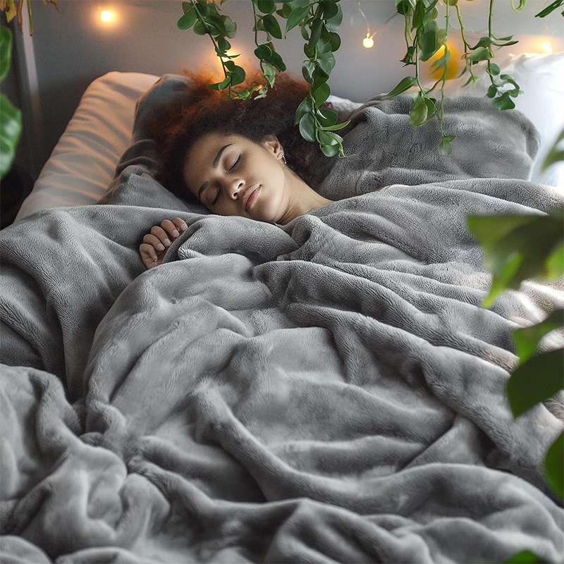 Premium Soft Flannel Fleece Blanket (Extra Large 200 x 230 CM) - Lightweight Plush Throw for Sofa