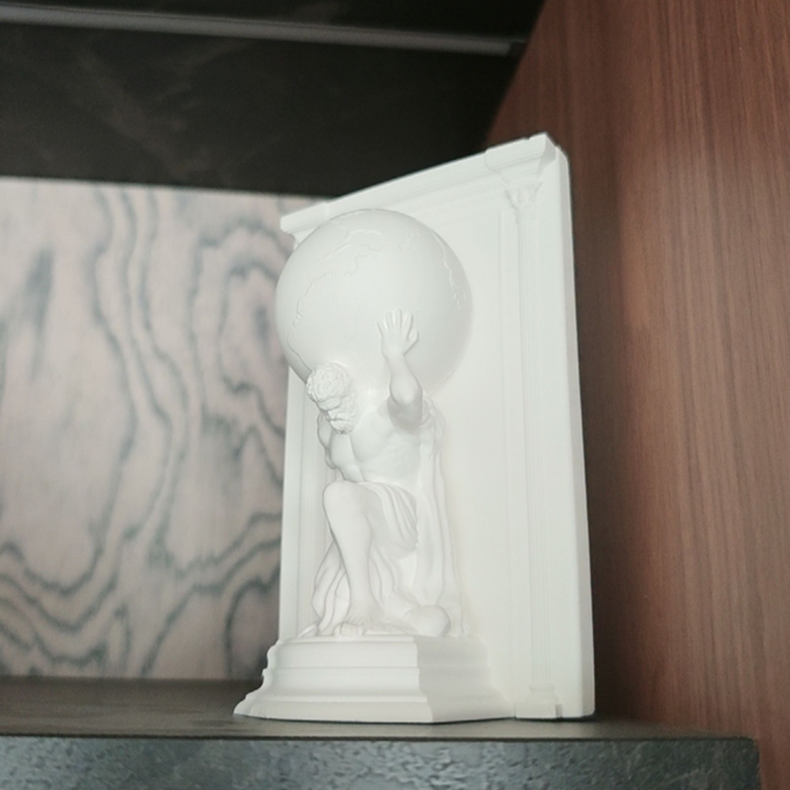 Vintage Atlas Holding the Earth Plaster Bookend - European Classical Art Desktop Ornament