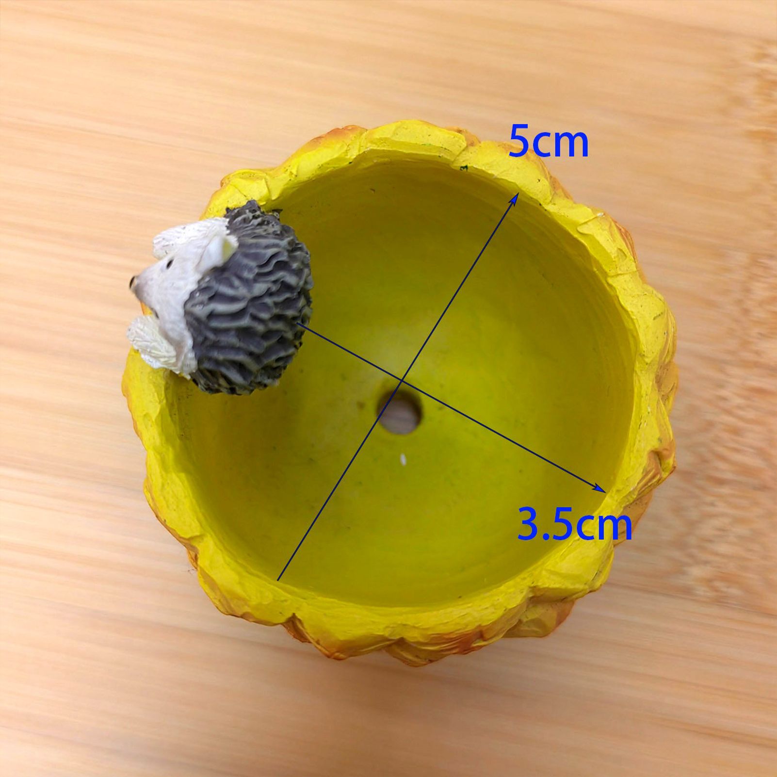 Cute Hedgehog Pineapple Resin Planter - Mini Succulent Pot