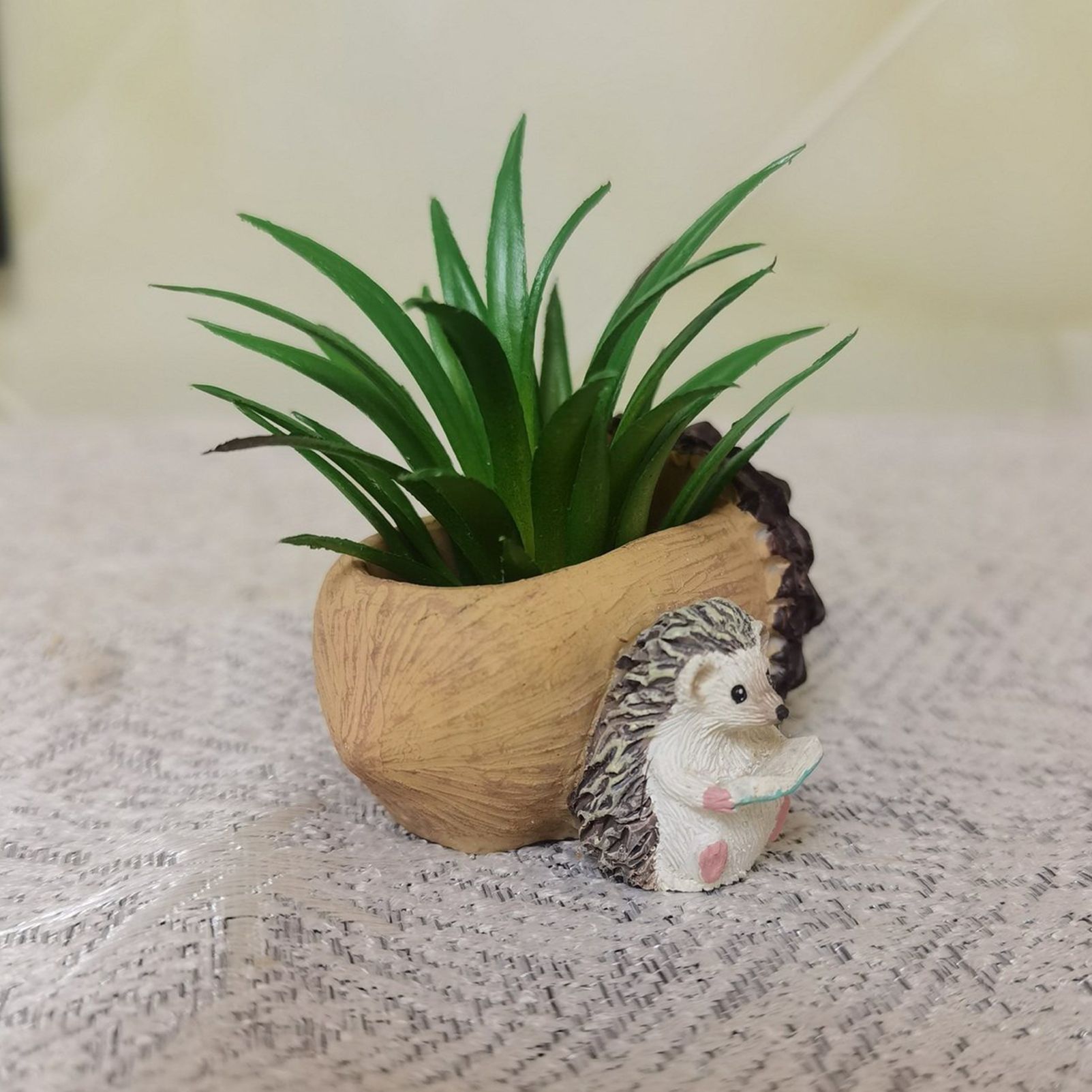 Creative Hedgehog Pinecone Resin Planter