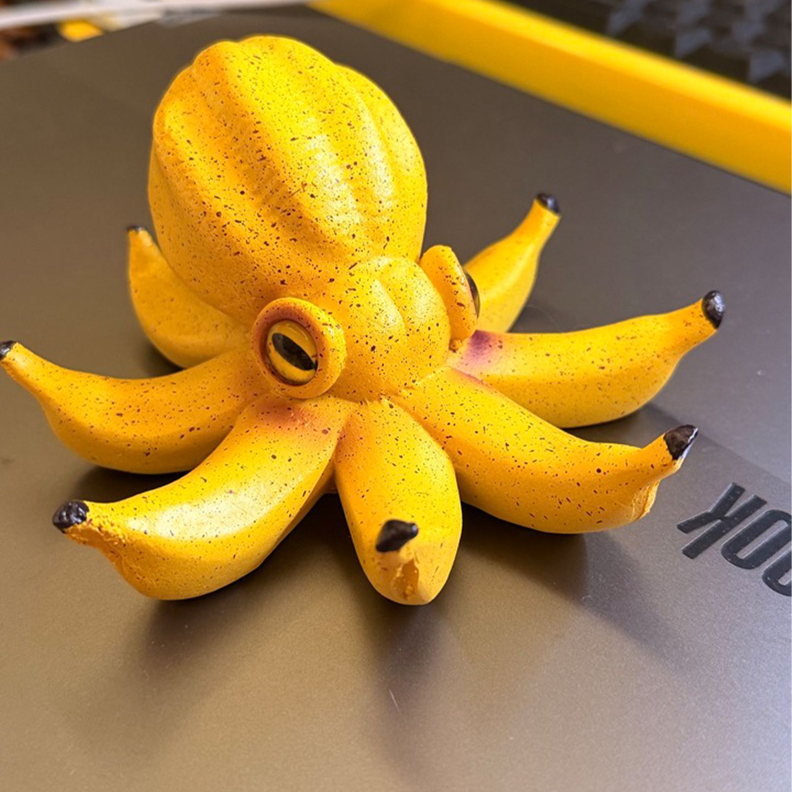 Creative Banana Octopus Resin Ornament - Fun Cartoon Pastoral Home Decor