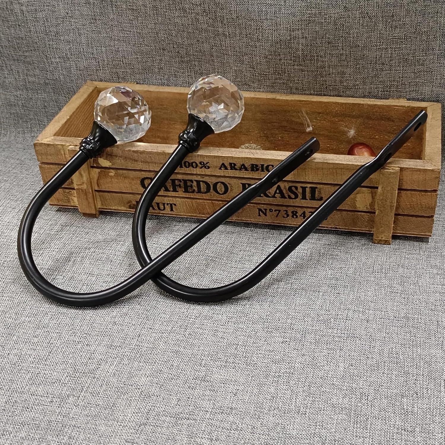 2 x Heavy Duty U Shaped Metal Curtain Holdbacks Curtain Tiebacks with Clear Crystal Ball Pull Backs Curtain Holders or Drapes (Black)